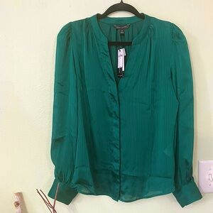 NWT Banana Republic emerald green button down blouse